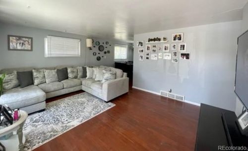 1301 Troy St, Denver CO  80011-6449 exterior