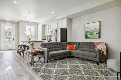 607 Richfield St, Denver CO  80017-2189 exterior