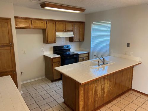 6125 Melinda Dr, Fort Worth TX  76148-3616 exterior