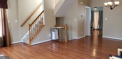 2528 James Maury Dr, Herndon VA  20171-4351 exterior