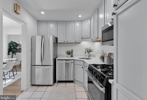 1602 Brisbane St, Silver Spring MD 20902-4039 exterior