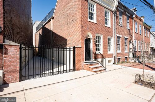 950 Front St, Philadelphia PA 19147-0043 exterior