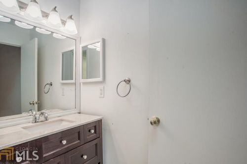34 Arpege Way, Atlanta GA  30327-1020 exterior