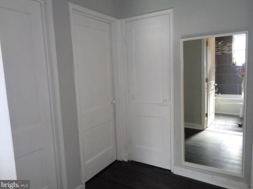 6306 10th St, Philadelphia PA 19133-1511 exterior