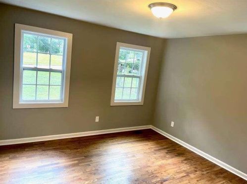 2733 Harlan Dr, Atlanta GA  30344-3701 exterior