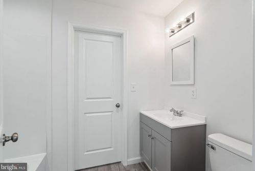 2543 11 St, Philadelphia PA  19133-1413 exterior