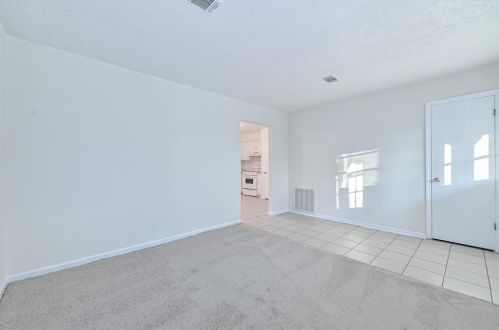 2843 Woodfield Dr, Rex GA 30273-2004 exterior