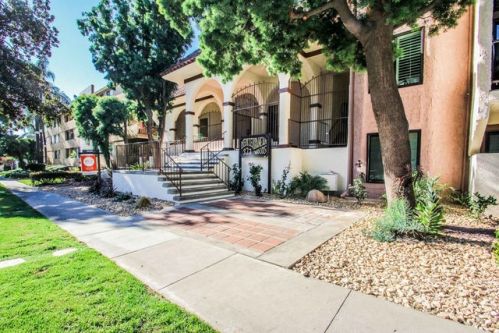 323 Jackson St, Glendale, CA 91206-3649
