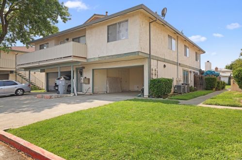 1950 Aletha Ln, Vacaville, CA 95687-6105