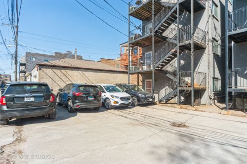 2313 Chicago Ave, Chicago IL  60622-6876 exterior
