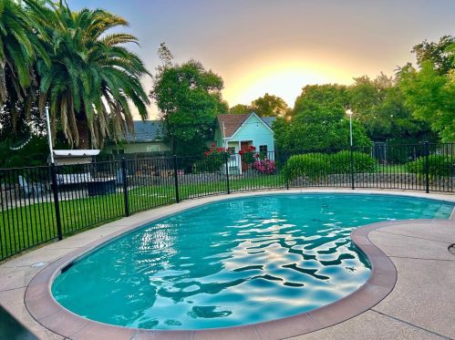 9648 La Nuez Dr, Elk Grove, CA 95624-2320