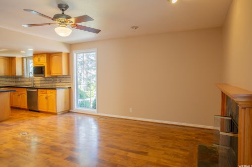 8641 Alta Cv Dr, Sandy UT 84093-1699 exterior