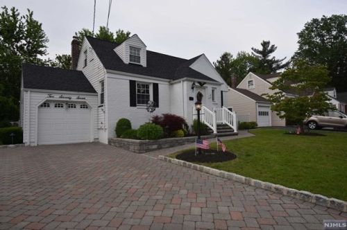 277 Baldwin Ave, N Milford, NJ 07646-1903