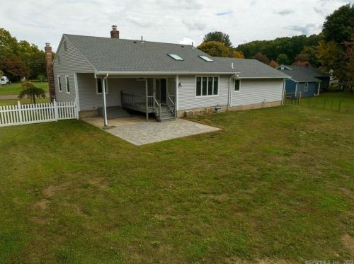32 Laurel St, Southington CT  06489-1226 exterior