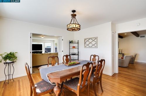 1399 Grv Way, Concord CA  94518-1208 exterior