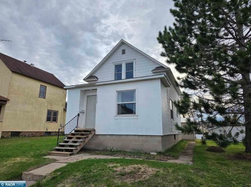 1117 13th Ave, Hibbing, MN 55746-1215