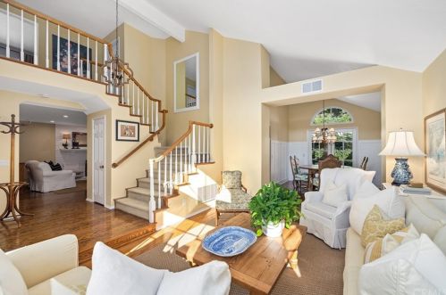 16 Chenile, Irvine CA  92614-7528 exterior
