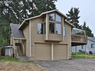 15186 Barcelona Way, Beaverton OR  97007-6851 exterior