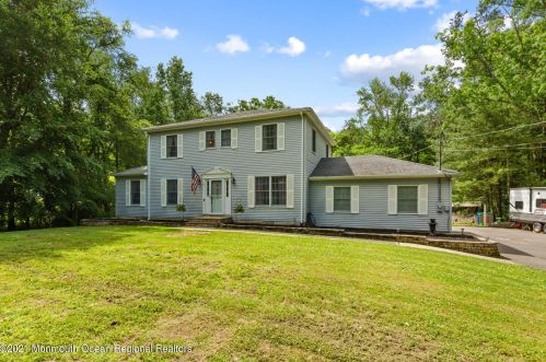 148 Long Swamp Rd, Plumsted Township, NJ 08533-1927