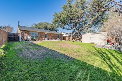 6440 Buckingham Trl, Fort Worth TX  76182-5005 exterior