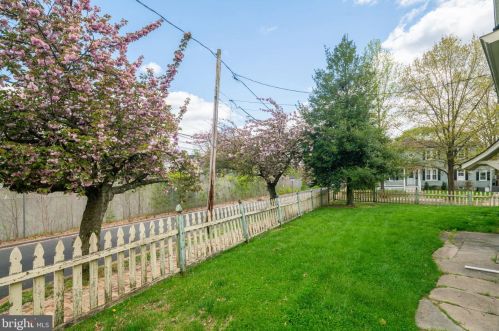 3 Park Ave, Haddonfield NJ 08033-1639 exterior