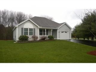 1 Amanda Dr, Hudson, NH 03051-3266
