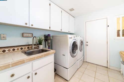 1341 Sussex Way, Concord CA  94521-3418 exterior