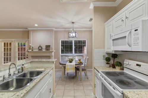 2320 Southlake Ct, Irving TX 75038-5653 exterior