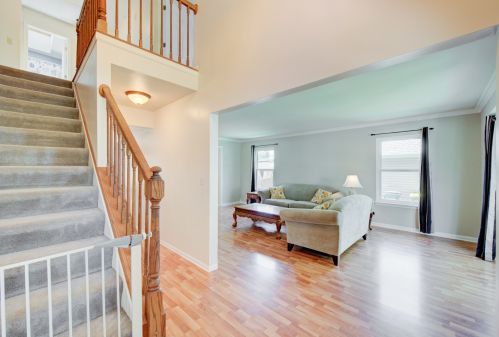 1224 Easton Dr, Carol Stream, IL 60188-4817