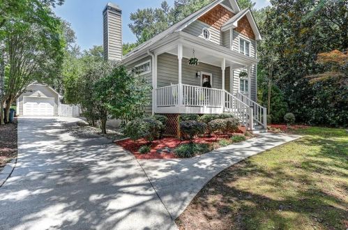 1448 Cartecay Dr, Atlanta GA  30319-3462 exterior