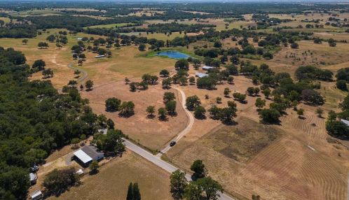 200 Blisard Rd, Webberville TX 78621-5018 exterior