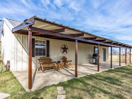 1256 Kentucky Town Rd, Whitewright TX 75491-3502 exterior