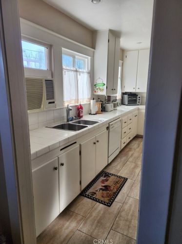 3658 Hoover St, Riverside CA  92504-3912 exterior