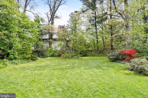 21 Elm Rd, Princeton NJ  08540-2501 exterior