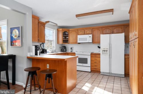 322 Creswell Rd, Severna Park, MD 21146-2104