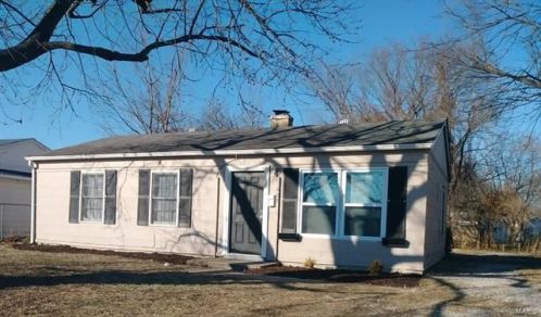 607 Saint Monica Dr, East Saint Louis, IL 62206-1765