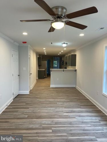 418 Lawrence St, Charles Town WV 25414-1514 exterior