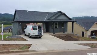 1644 Centennial Dr, Silverton, OR 97381-8744