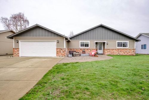 3727 Mountain View Dr, Albany, OR 97322-6409
