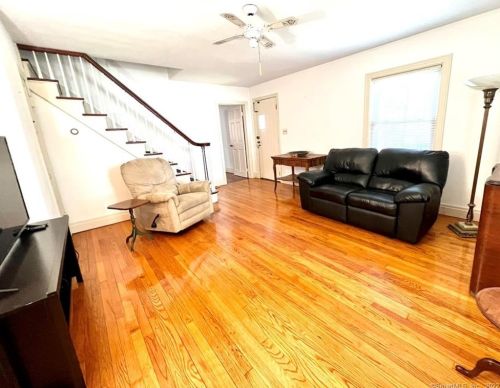 256 Newfield Rd, Torrington, CT 06790-2815