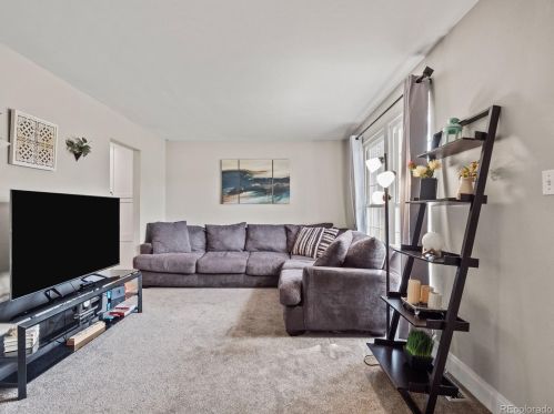 11906 Canal Dr, Denver, CO 80011-8211