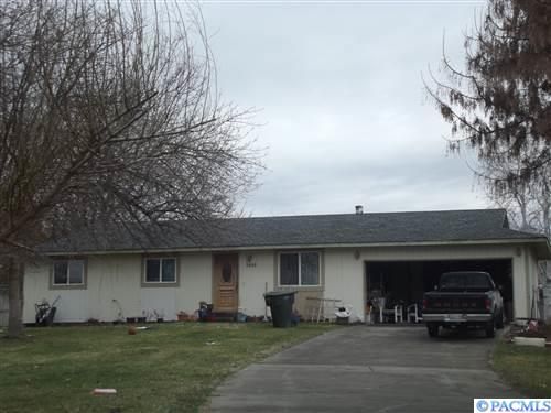 3809 Meadowsweet St, Pasco, WA 99301-9439