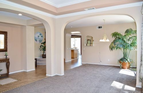 12722 Royal Palm Ln, Riverside CA  92503-7077 exterior