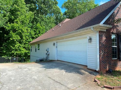 235 Thurman Rd, Stockbridge, GA 30281-1436