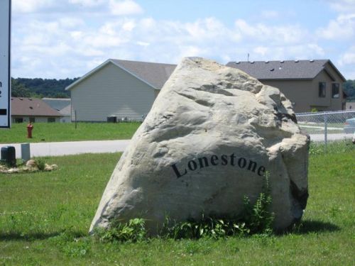 1215 Lone Stone Ct, Cummingsville, MN 55923-3217