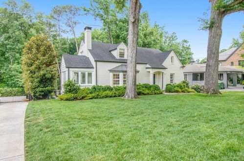 2654 Ellwood Dr, Atlanta GA  30305-3866 exterior