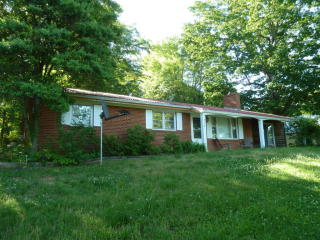 412 Orchard Acres Rd, Oaklevel, VA 24055-5885
