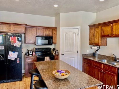 689 130, Smithfield UT 84335-6748 exterior