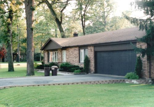 7300 109th Pl, Worth, IL 60482-1114
