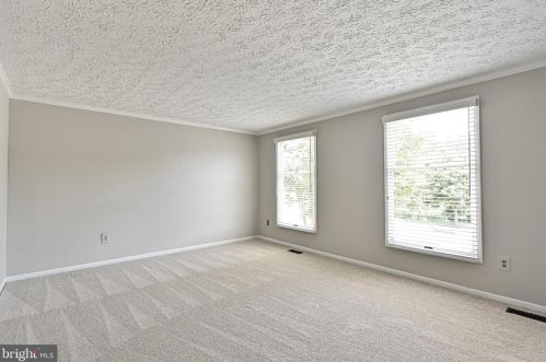 8407 Paige Glen Ave, Springfield VA  22152-3543 exterior